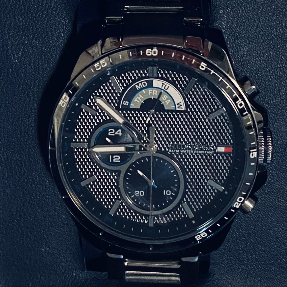 Tommy Hilfiger Dress/Casual Watch